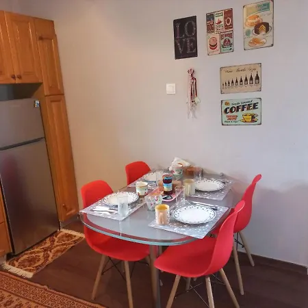 דירות ויטינה Mainalo View House מראה חיצוני תמונה