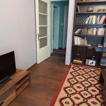 דירות ויטינה Mainalo View House מראה חיצוני תמונה